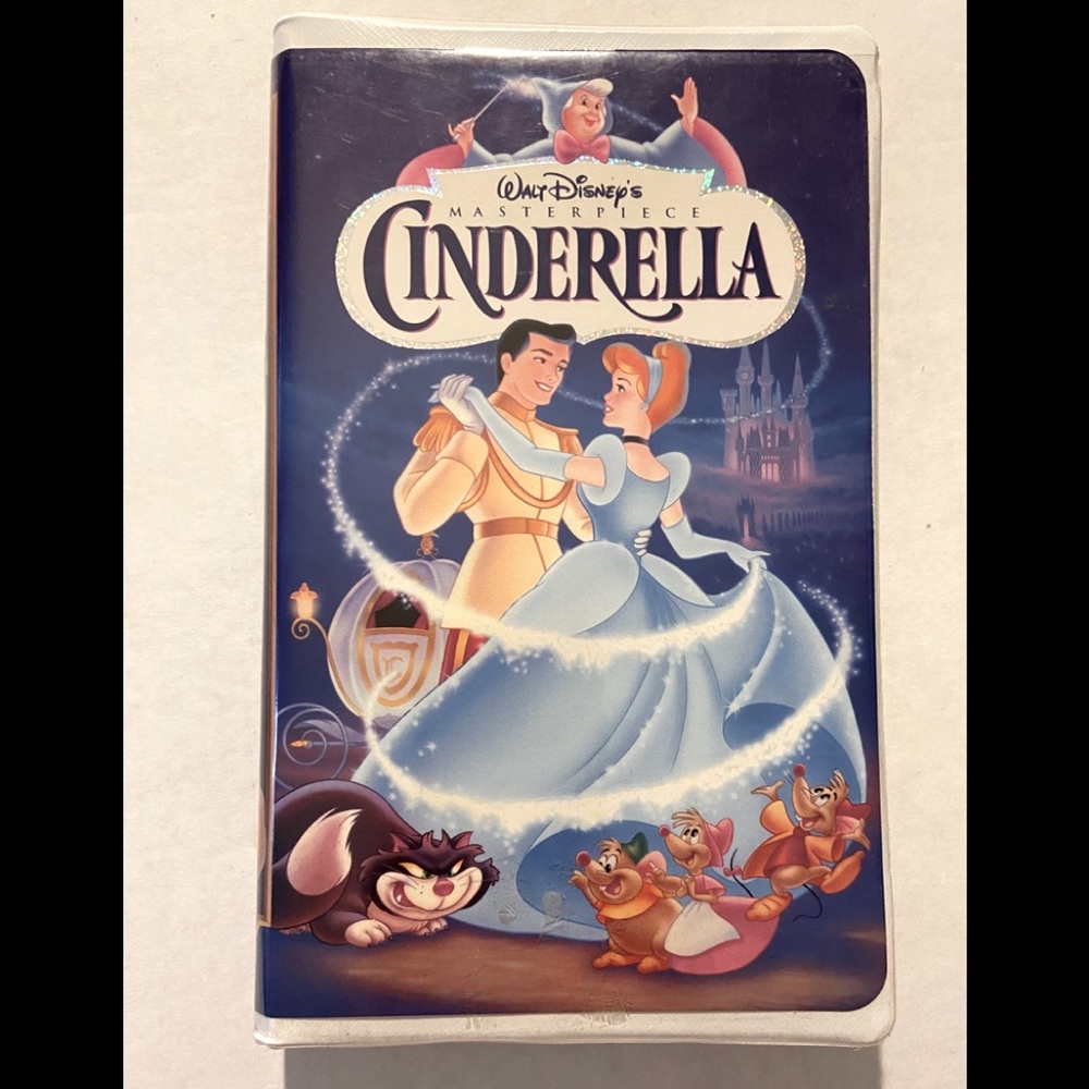 CINDERELLA-Limited Edition-VHS - Picture 1 of 8